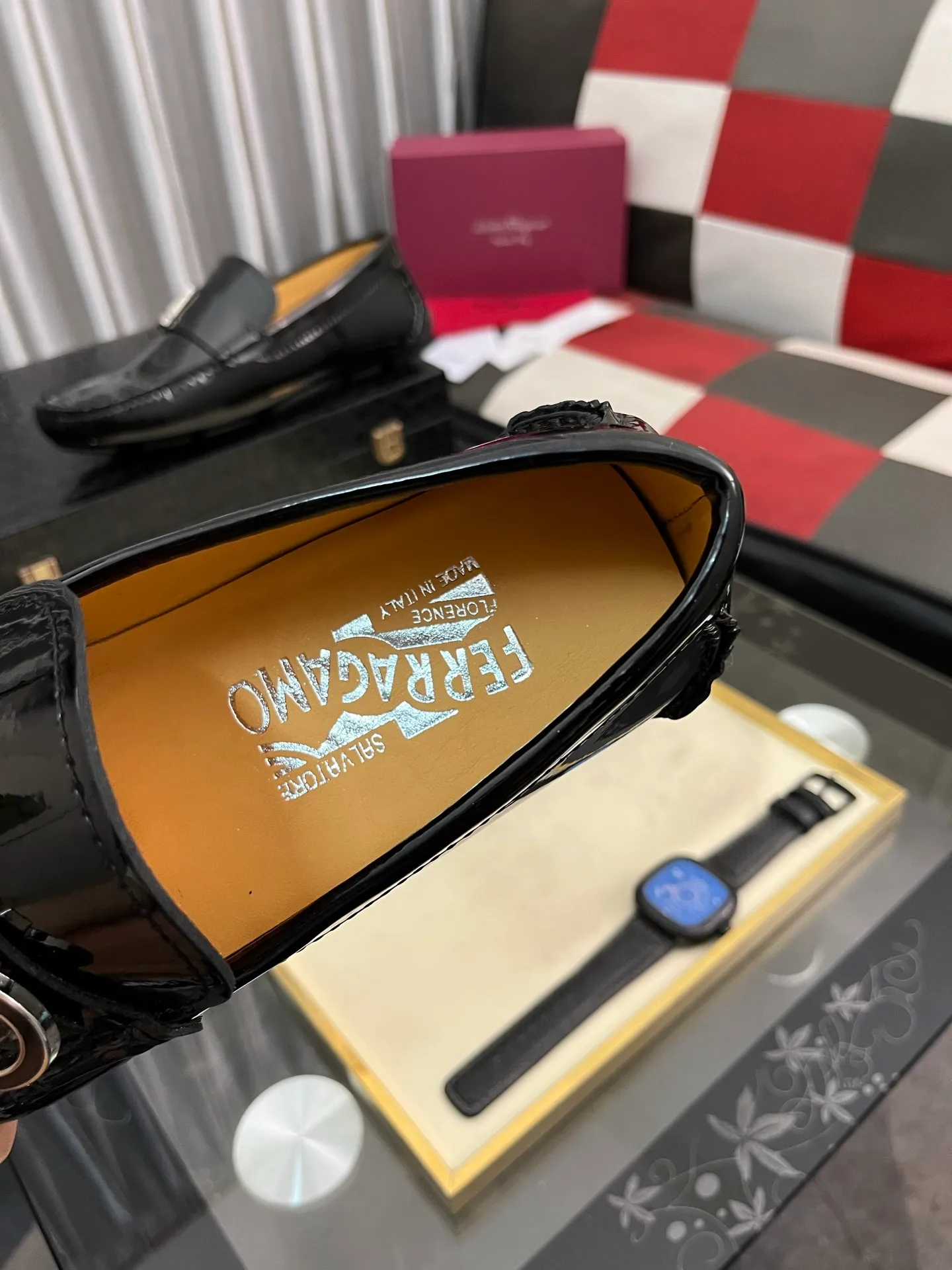 Men's shoes 💰560⌚️⌚️ Ferragamo [Ferragamo] new high-end quality framed shoes. The style is luxurious and elegant, with equal emphasis on practicality and style. We pay special attention to quality and details. The shoe last leather, workmanship and comfort are not inferior! Material: Imported first-layer soft cowhide leather upper ➕Genuine leather lining, code number: 38-446️⃣colors available